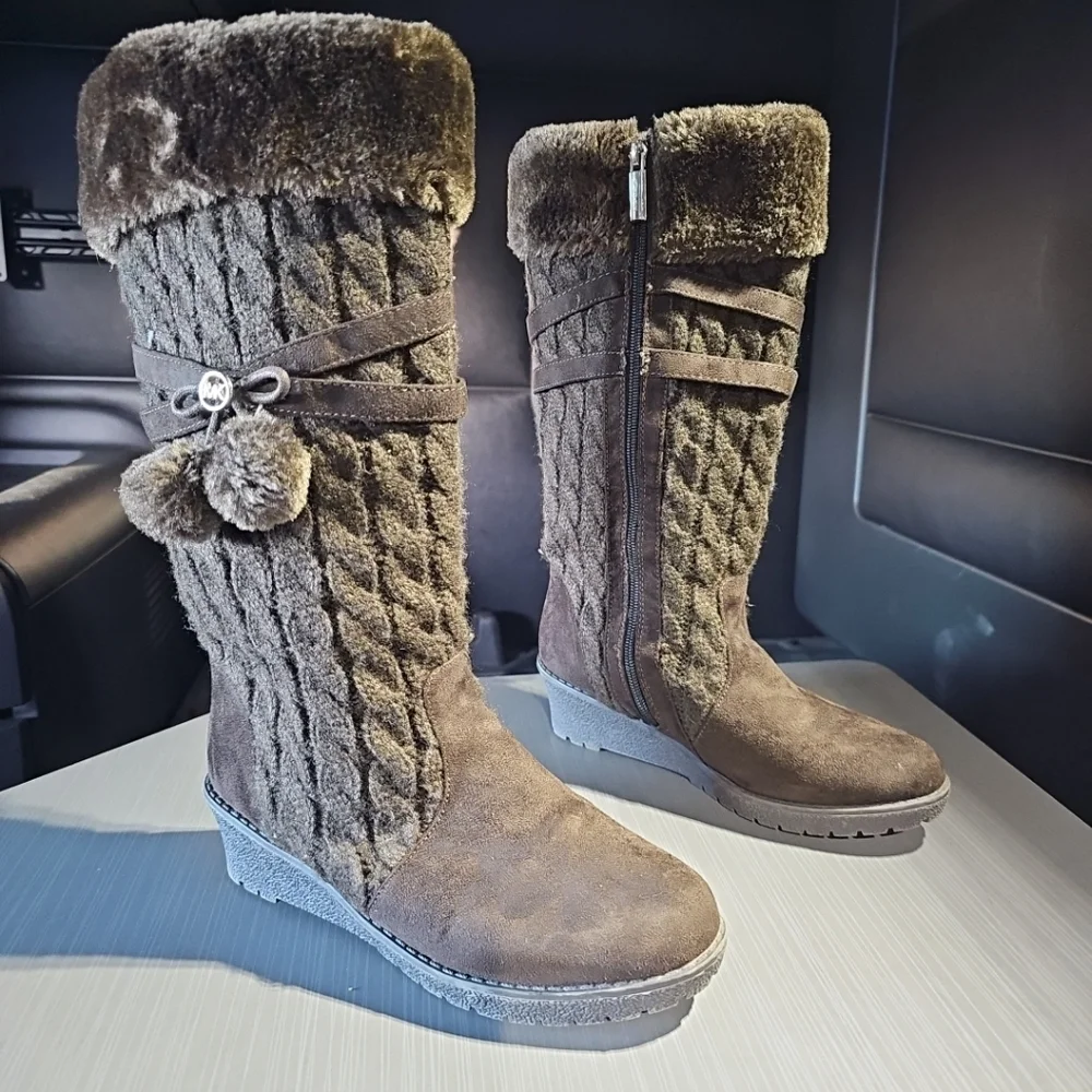 Michael Kors Kendall Update Brown Cable Knit Boots W/Pom Poms Size 5 EUC‎